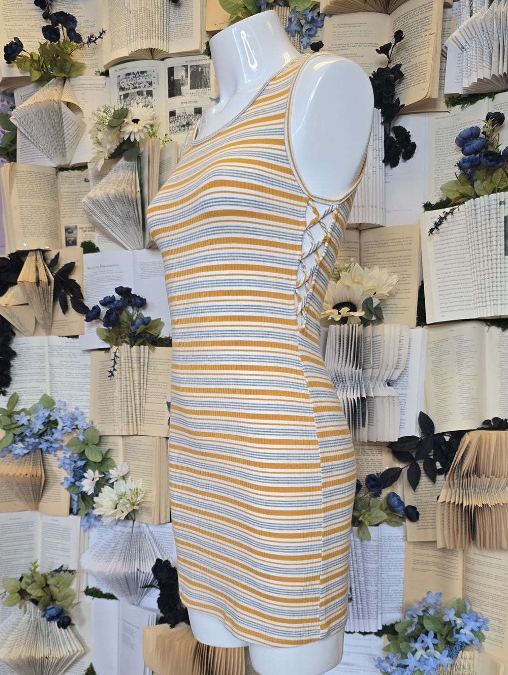 Kendall&Kylie Ribbed Stripe Mini Bodycon Dress SM White, Yellow, Grey